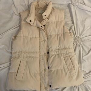 banana republic cream puffer vest